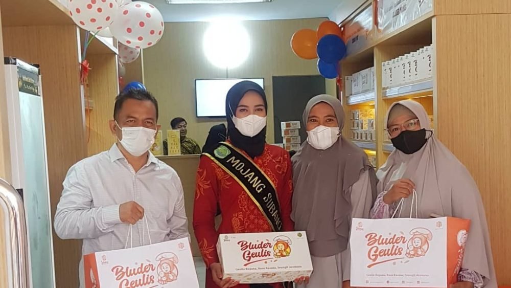 Bluder Geulis, Oleh Oleh Yang Lagi Hits Dan Halal : 2 Menit Dari Tol Cipali Exit Subang