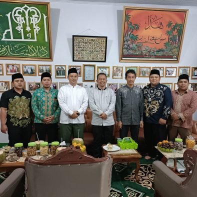 KH.Ahmad Deni Rustandi, Dari Kandang Ayam Membangun Peradaban Darussalam di Tasikmalaya