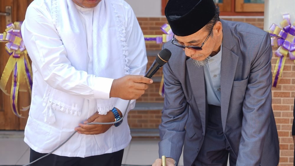 Kyai Nasir Zein Resmikan Asrama Putra di Pesantren Berbasis Wakaf Pondok Modern Darul Falah Subang