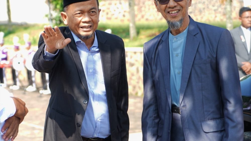 KH. M Nasir Zein, Lc., MA. Kunjungi Pesantren Di Subang