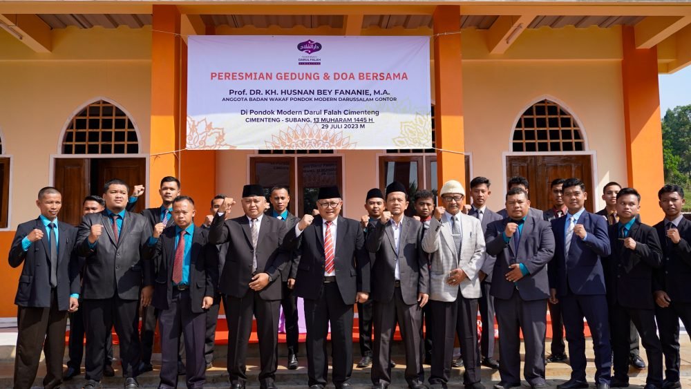Prof.Dr.KH Husnan Bey Fananie M.A, Resmikan Gedung Baru PM Darul Falah Cimenteng