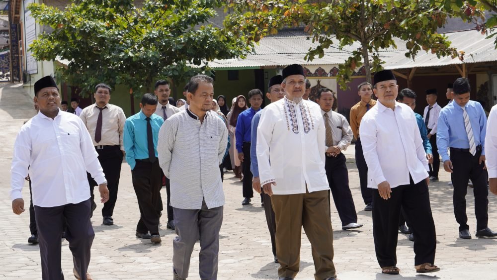Pengurus Pusat IKPM Gontor Takziah Ke Keluarga Besar Ketua Umum Forbis Gontor