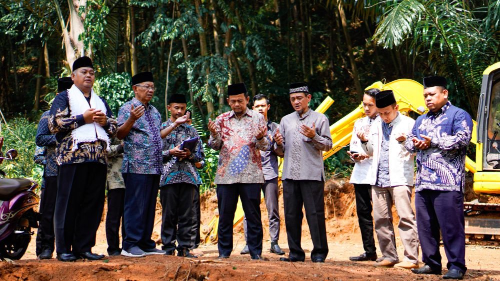 Wujudkan Al Hambra Di Tengah Tengah Perbukitan Subang