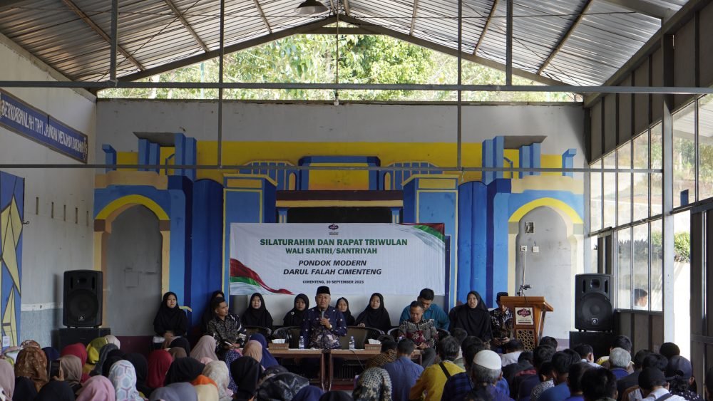 Silaturahmi dan Rapat Triwulan Wali Santri/Santriyah Pondok Modern Darul Falah Cimenteng Subang.