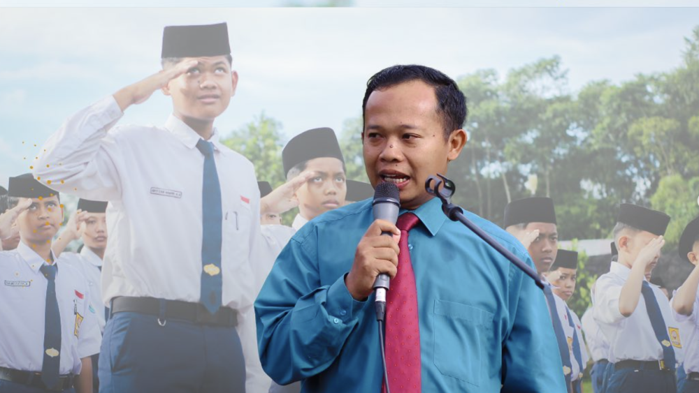 Upacara Penilaian Tengah Semester