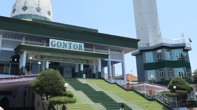 Gontor Meneguhkan Peradaban