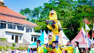 Kesenian Sisingaan Menjadi Ciri Khutbatu-l-‘Arsy Tahun Ini