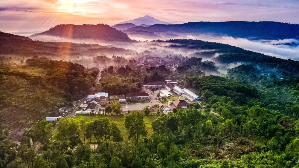 KALA AGUS MAULANA YASLUK BIHIMMATIHIS SABILA
