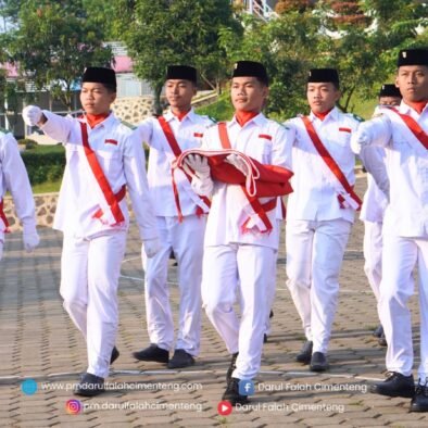 Dirgahayu Kemerdekaan Indonesia: Upacara Peringatan Hari Kemerdekaan RI Ke-80 di Pondok Modern Darul Falah Cimenteng