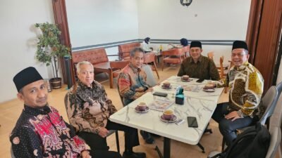 Mengenang 40 Hari : Prof KH Amal Fathullah Zarkasyi, MA.