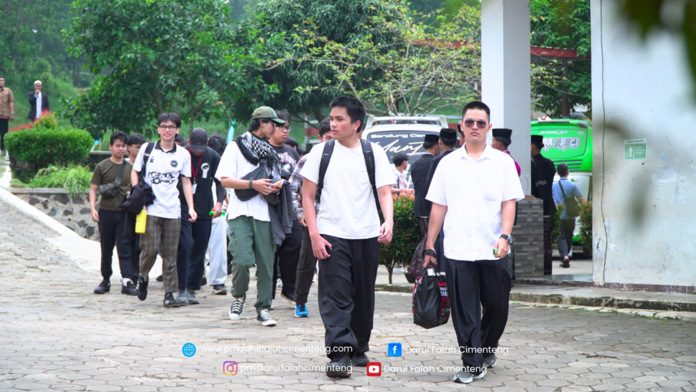 Ahlan Wa Sahlan: Sambutan Hangat untuk Peserta Spiritual Retreat Camp Al-Irsyad Satya Islamic School