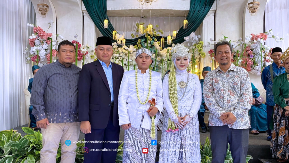 Mengikat Janji Suci, Merajut Ibadah Abadi: Pernikahan Kader Darul Falah Cimenteng